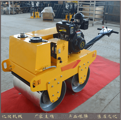 手扶雙輪壓路機 瀝青路面壓實(shí)機 雙輪震動(dòng)壓路機圖片