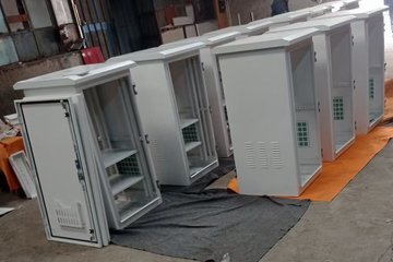 供應(yīng)廠家直銷唐山市戶外機(jī)柜，防雨機(jī)柜，訂制機(jī)柜
