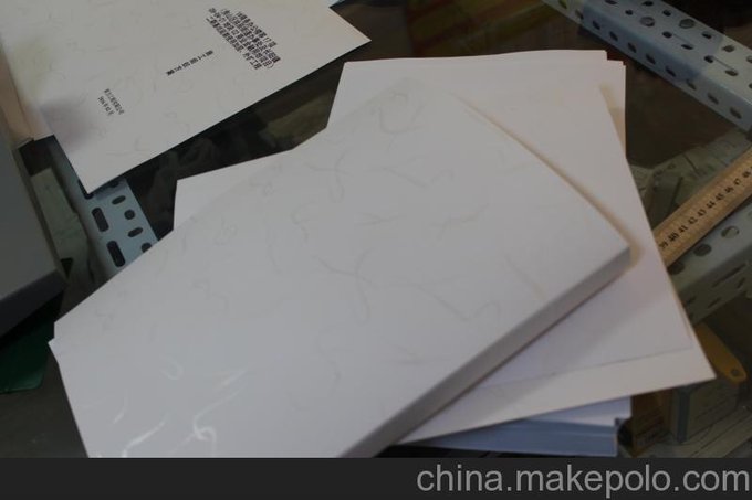 膠裝機制作樣品 標書(shū)裝訂 夾條裝訂 硬精裝樣本圖片