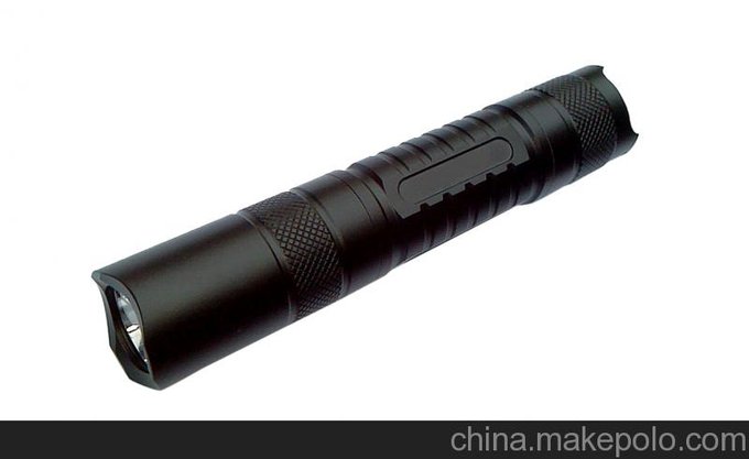 龍興-手電筒 強光 遠射1000米 廠(chǎng)家直銷(xiāo)圖片