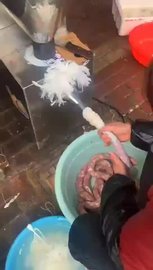 自动灌肠机腊肠灌肠机香肠火腿肠灌肠机操作视频