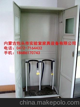 內(nèi)蒙古包頭實驗室洗眼器 氣瓶柜 滴水架 試劑架 天平臺圖片