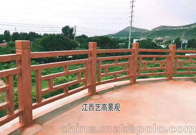 江西仿木護(hù)欄廠家施工案例，水泥仿木欄桿施工隊(duì)伍農(nóng)村制作過程圖片