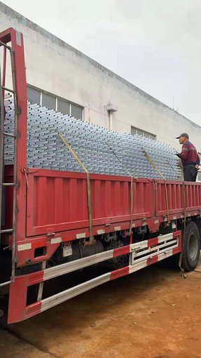 鹽城鍍鋅陽臺欄桿  中晶組裝式咖啡色陽臺護(hù)欄一鍵獲取報價圖片