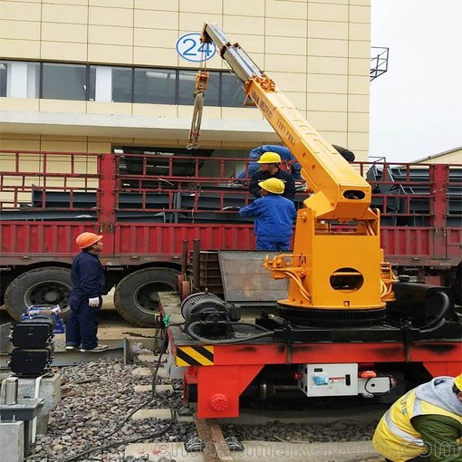 軌道運輸車加裝隨車吊吊機 鐵路用小型吊機 自制軌道自備吊圖片