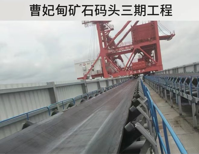 高端礦用輸送機運行現(xiàn)場#大傾角輸送機#管帶機#越野長距輸送機圖片
