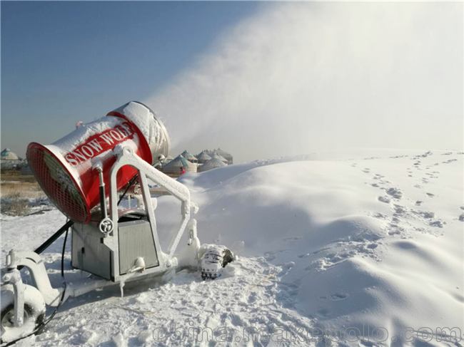 山西太原采薇滑雪場2019年諾泰克人工造雪機制雪現場